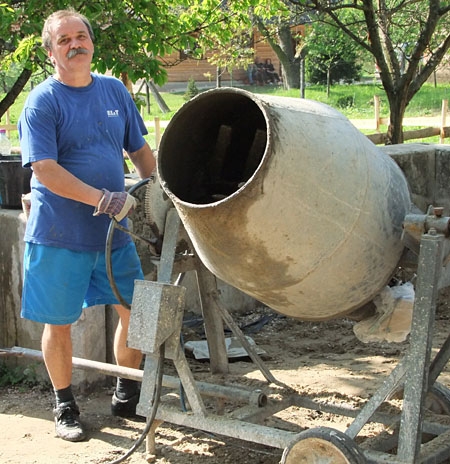 Farmári, rodina a ich priatelia sa po víkendoch a sviatkoch nenudia